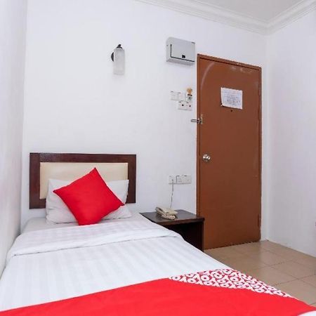 Super Oyo 1114 Neo Pegasus Hotel Segamat Eksteriør bilde