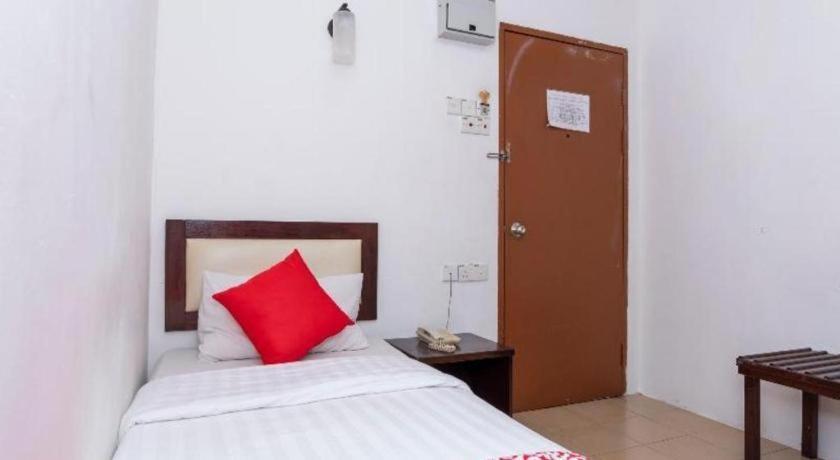 Super Oyo 1114 Neo Pegasus Hotel Segamat Eksteriør bilde