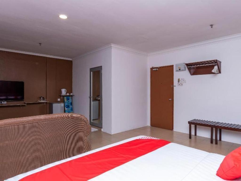 Super Oyo 1114 Neo Pegasus Hotel Segamat Eksteriør bilde