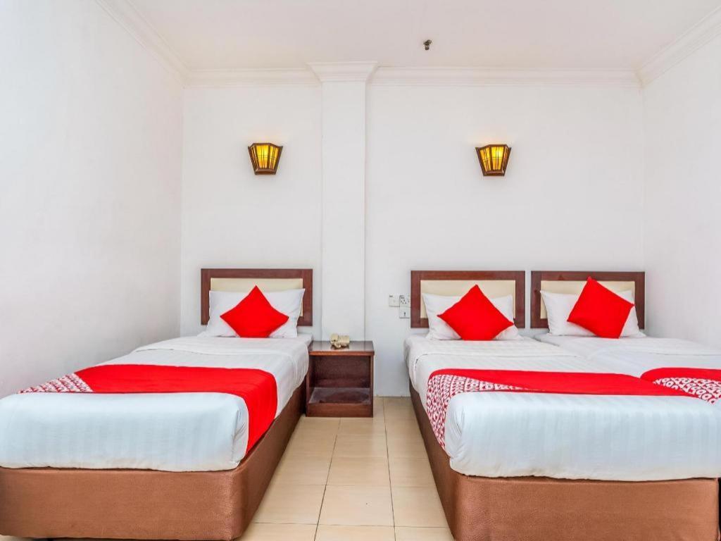 Super Oyo 1114 Neo Pegasus Hotel Segamat Eksteriør bilde